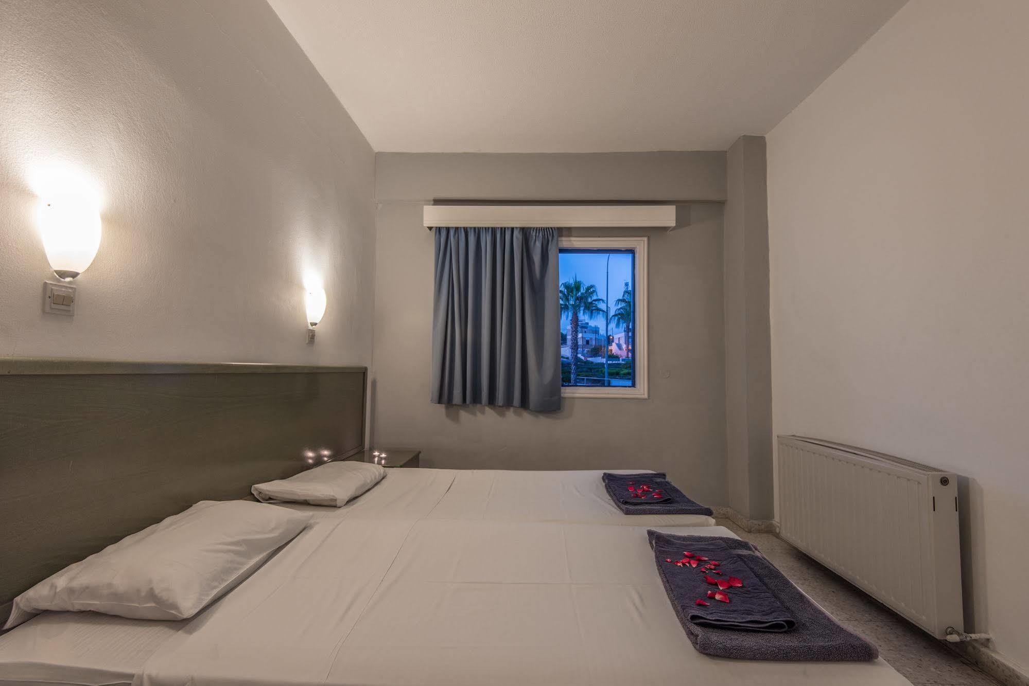 Cordelia Hotel Apartments Agia Napa Buitenkant foto